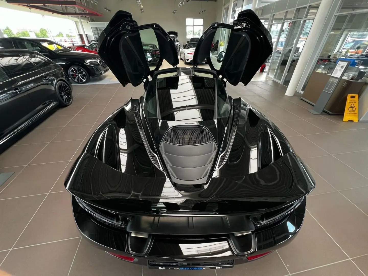 720S 4.0 Coupe Carbon Lift SportAGA Active Aero