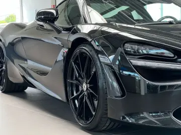 720S 4.0 Coupe Carbon Lift SportAGA Active Aero