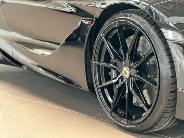 720S 4.0 Coupe Carbon Lift SportAGA Active Aero
