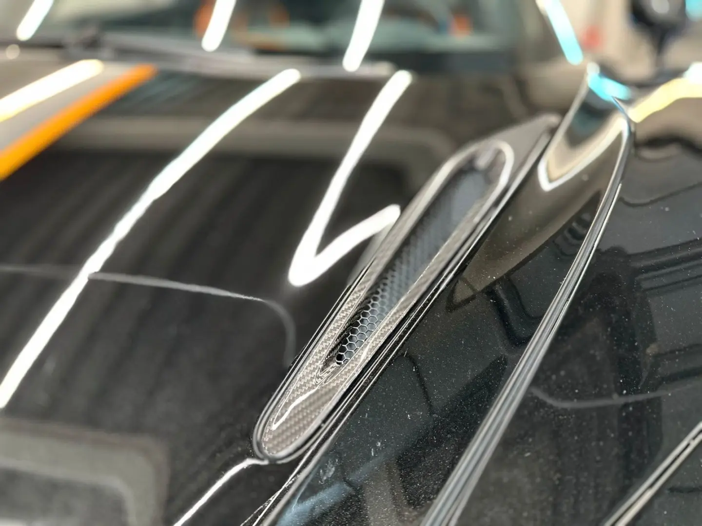 720S   Carbon Fibre Ext. & Int.   TrackTelemetry