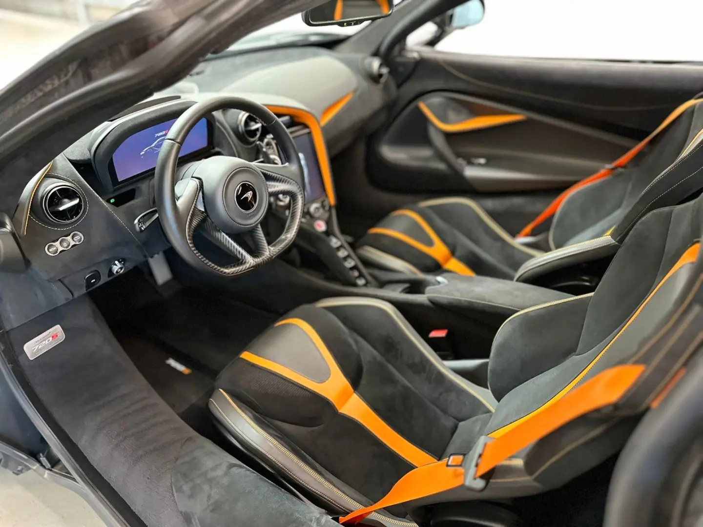 720S   Carbon Fibre Ext. & Int.   TrackTelemetry