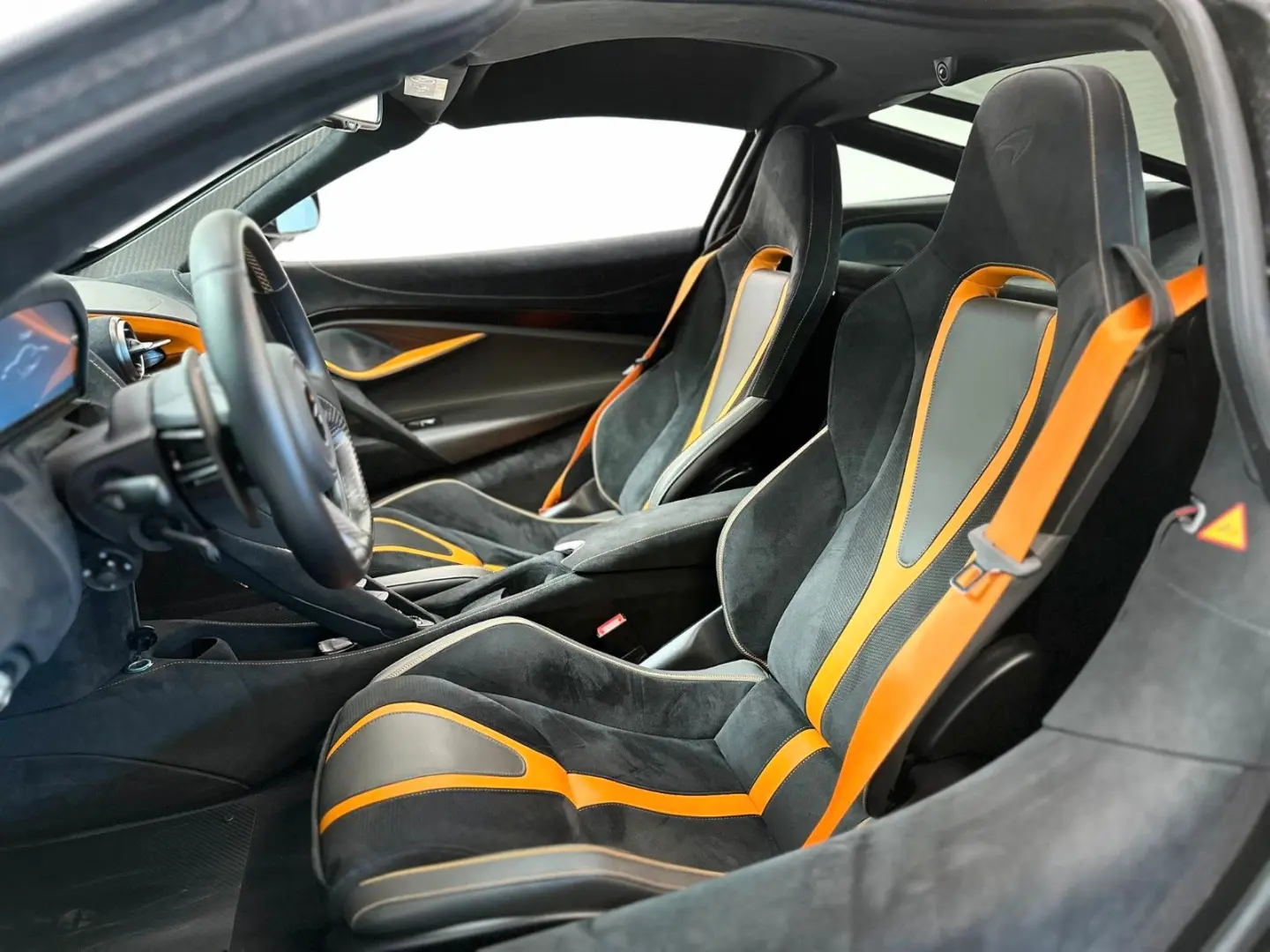 720S   Carbon Fibre Ext. & Int.   TrackTelemetry