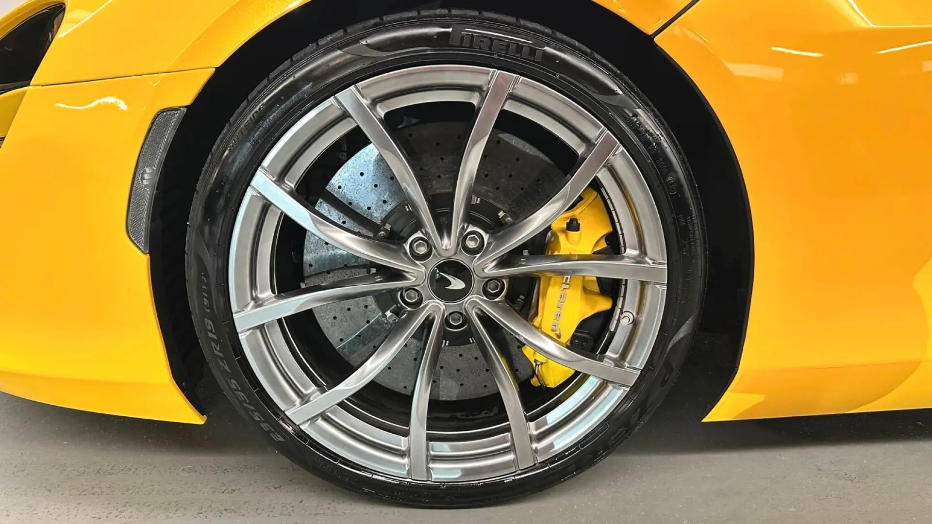 Artura   MSO Volcano Yellow   Full Carbon Fibre