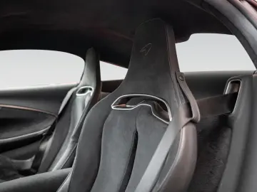 Artura Coupé   Vermillon Red   Carbon Interior