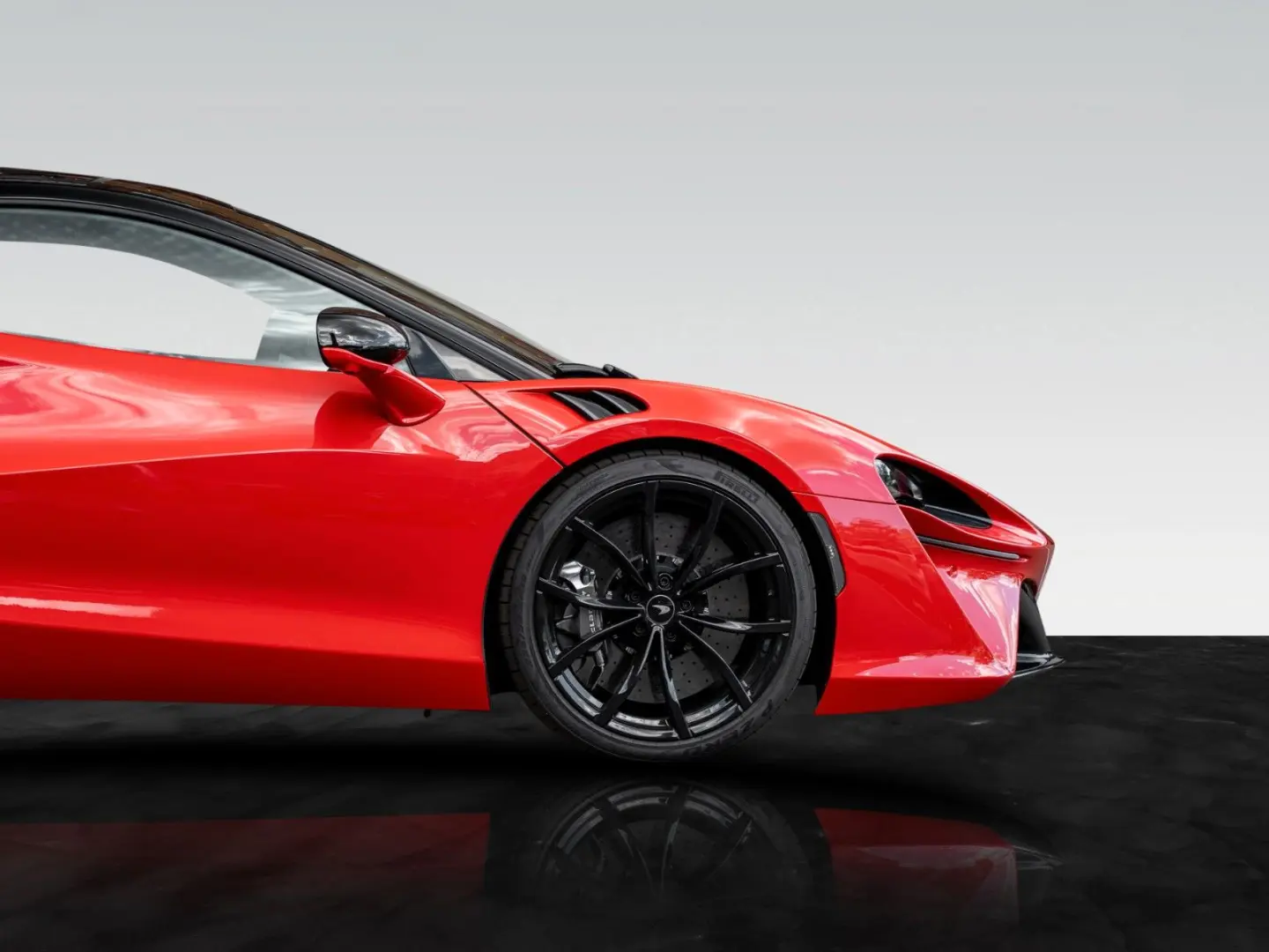 Artura Coupé   Vermillon Red   Carbon Interior