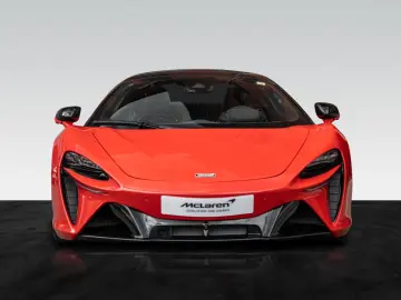 Artura Coupé   Vermillon Red   Carbon Interior