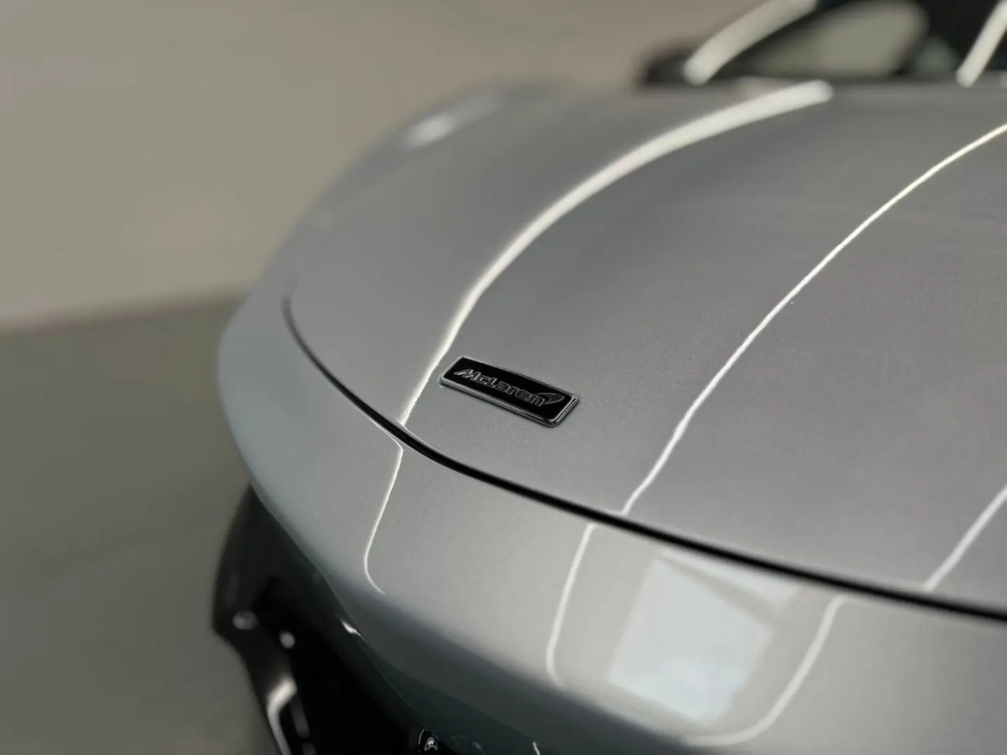 Artura   Ice Silver   Carbon Fibre Interior