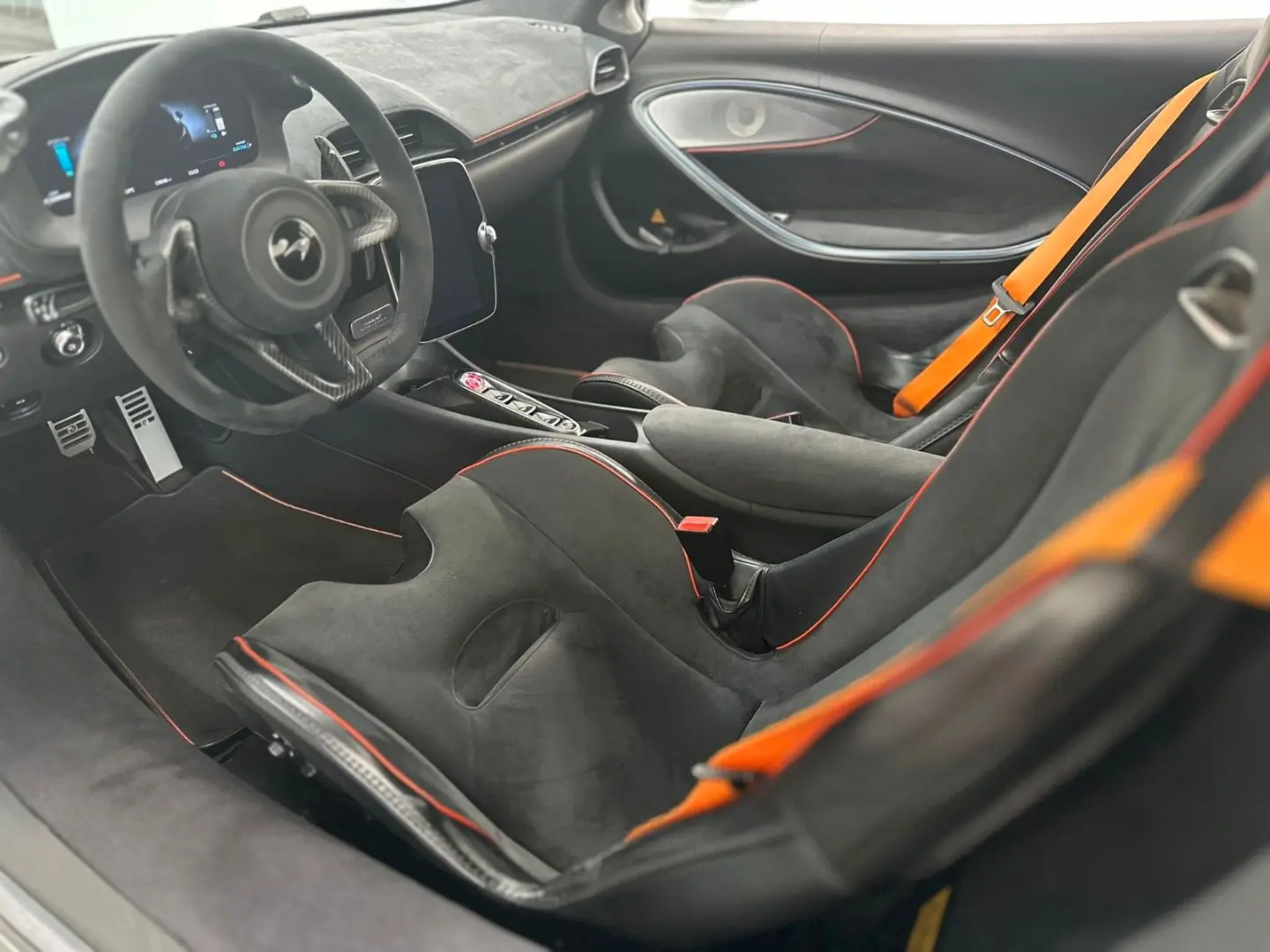 Artura   Ice Silver   Carbon Fibre Interior