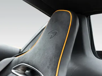 ARTURA Spider   ClubSport Seats   Carbon