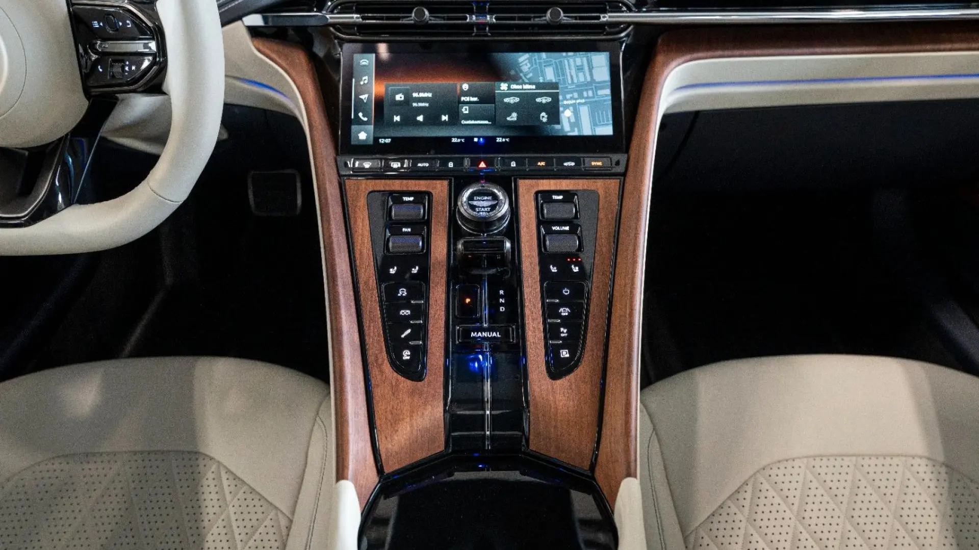 DB12 4.0 V8