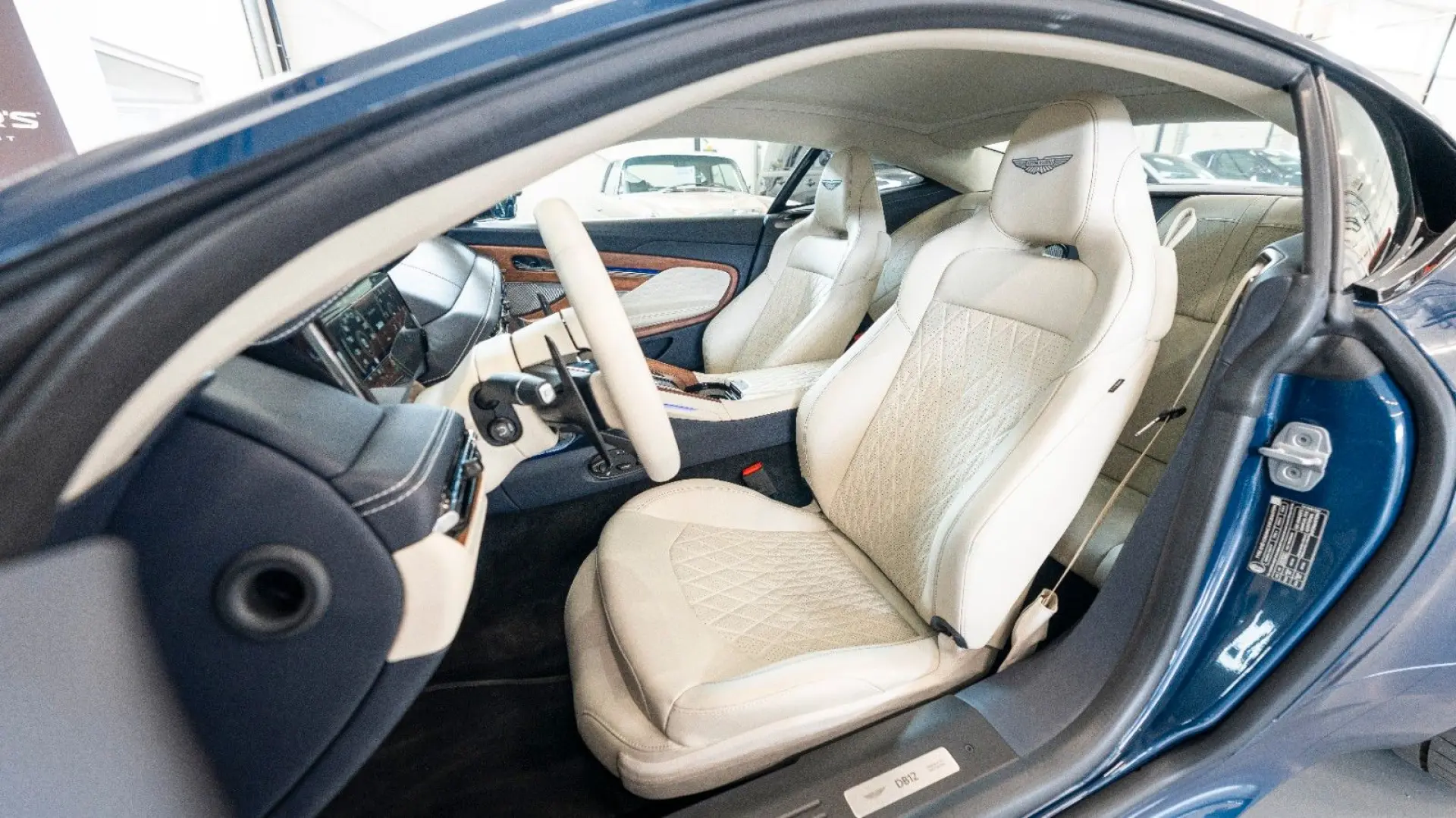 DB12 4.0 V8