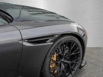DB12 V8 Coupe Carbon Paket   Ceramic Bremsen