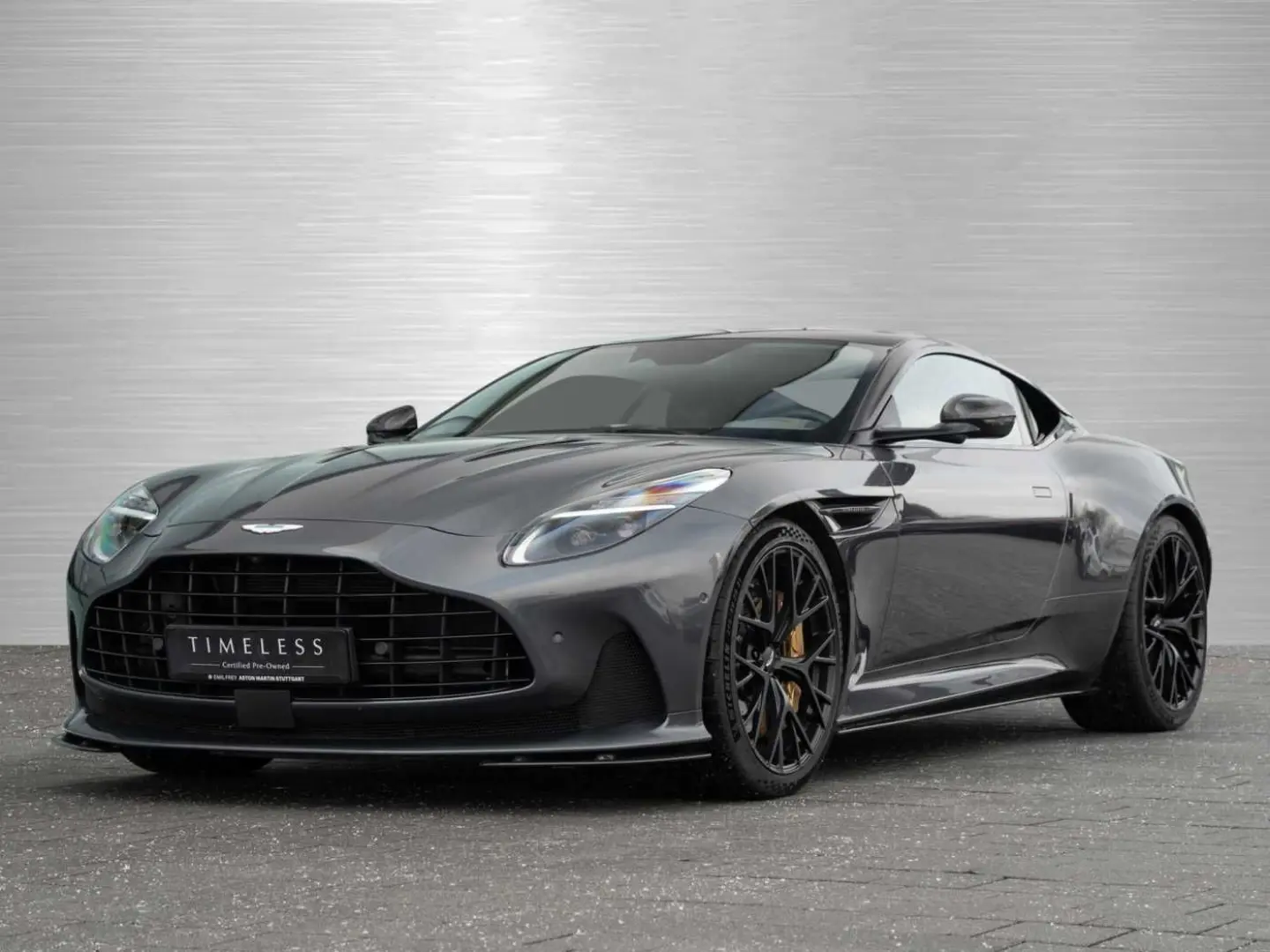 DB12 V8 Coupe Carbon Paket   Ceramic Bremsen