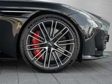DB12 V8 Coupe Carbon Ceramic Bremsen