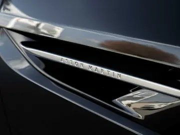 DB12 V8 Coupe Carbon Ceramic Bremsen