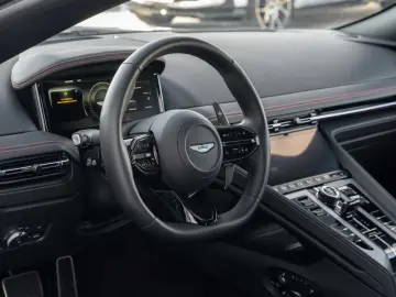 DB12 V8 Coupe Carbon Ceramic Bremsen