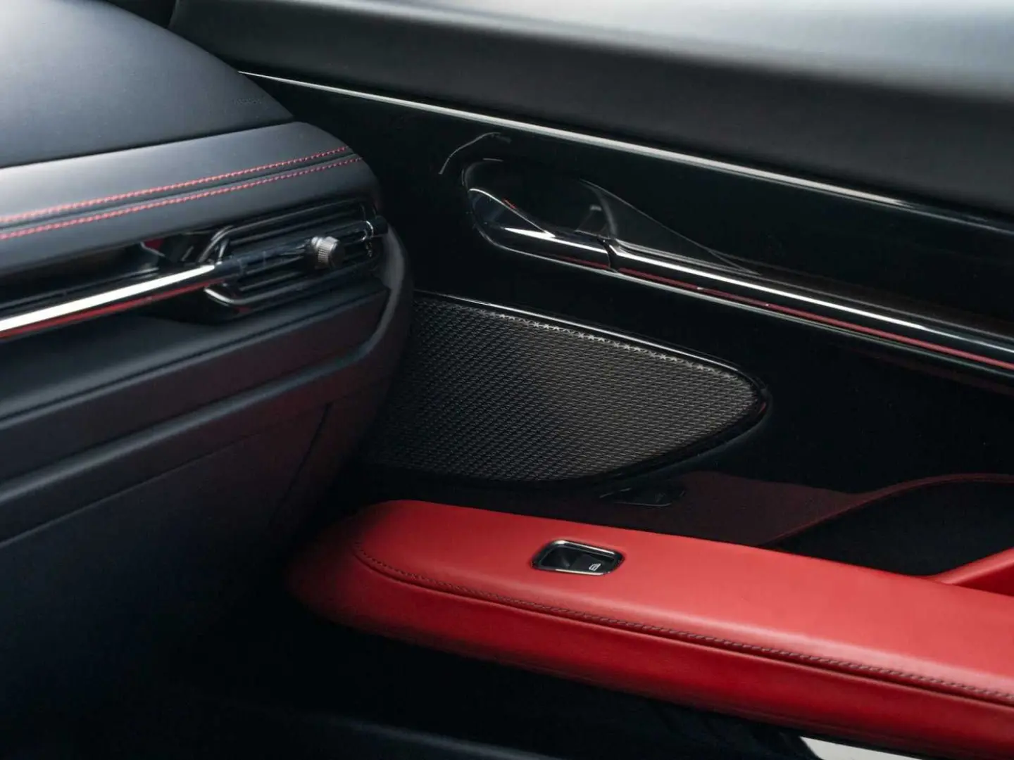 DB12 V8 Coupe Carbon Ceramic Bremsen