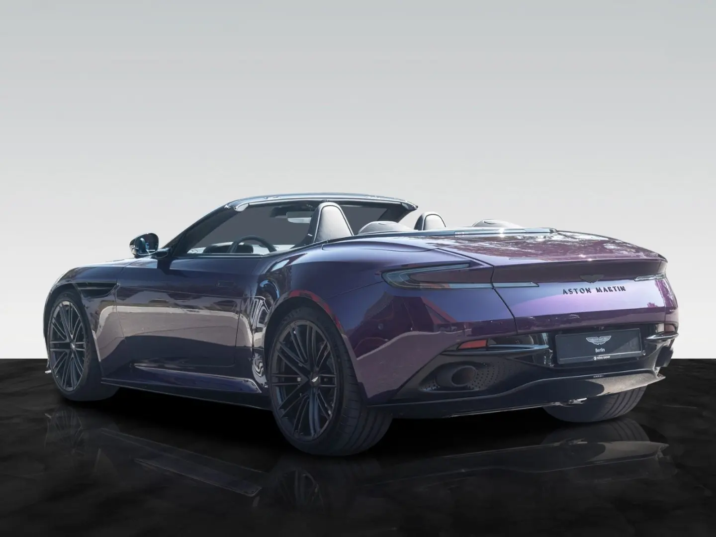 DB12 Volante   Storm Purple   Gloss Black Pack