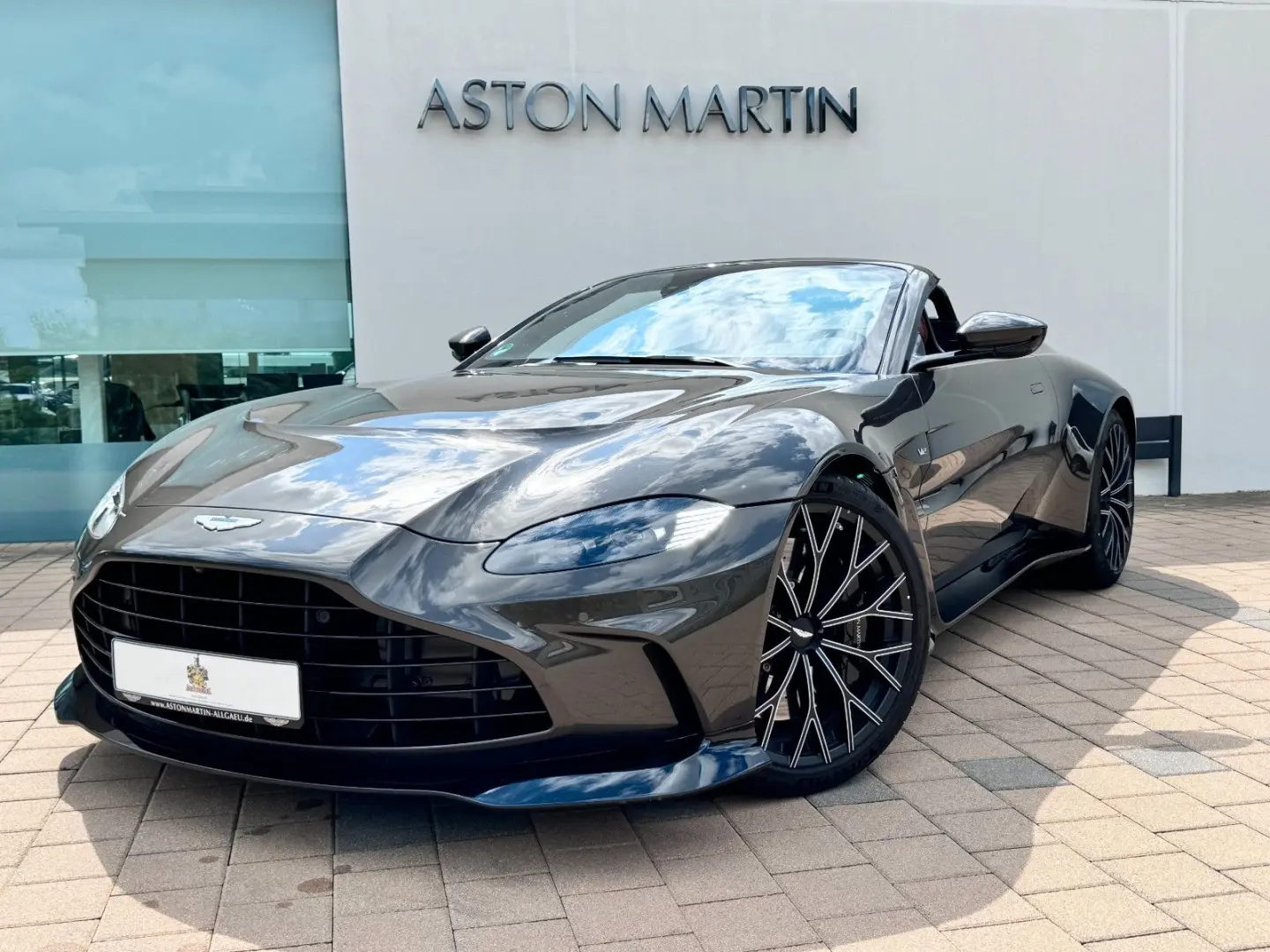 V12 Vantage  Q -Options  118 of 249 limited