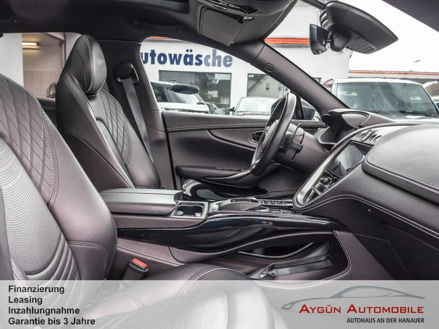DBX 4.0 V8 AHK Panorama