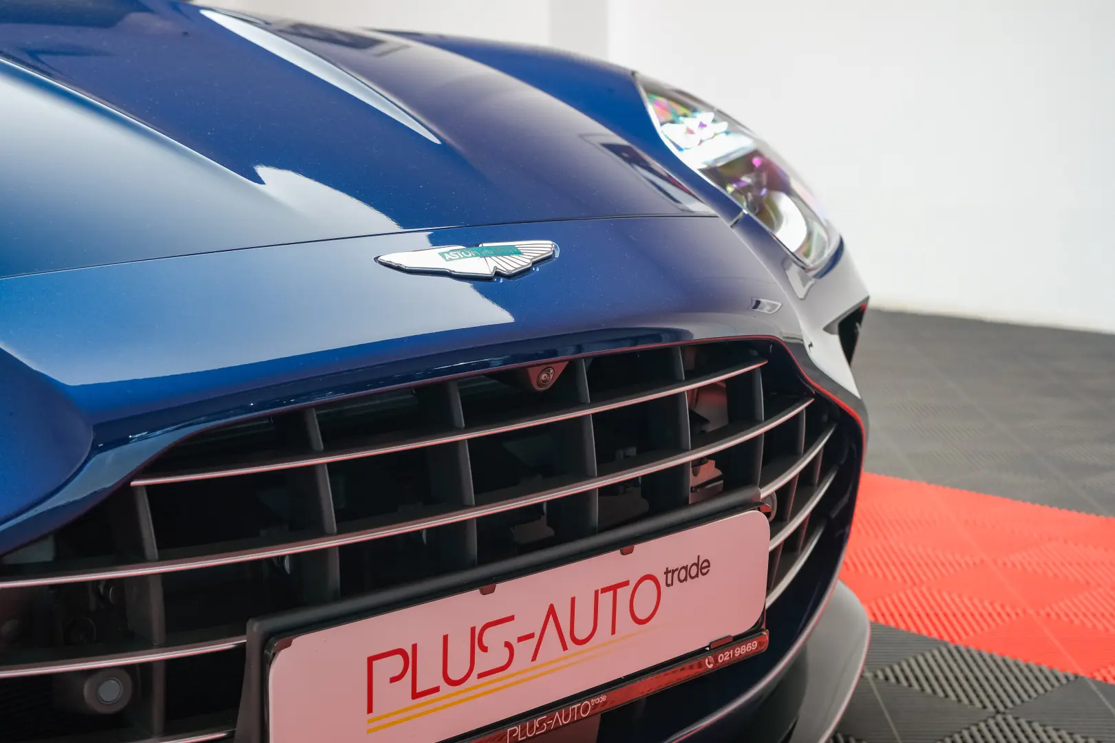 Aston Martin Vantage  Seychelles Blue