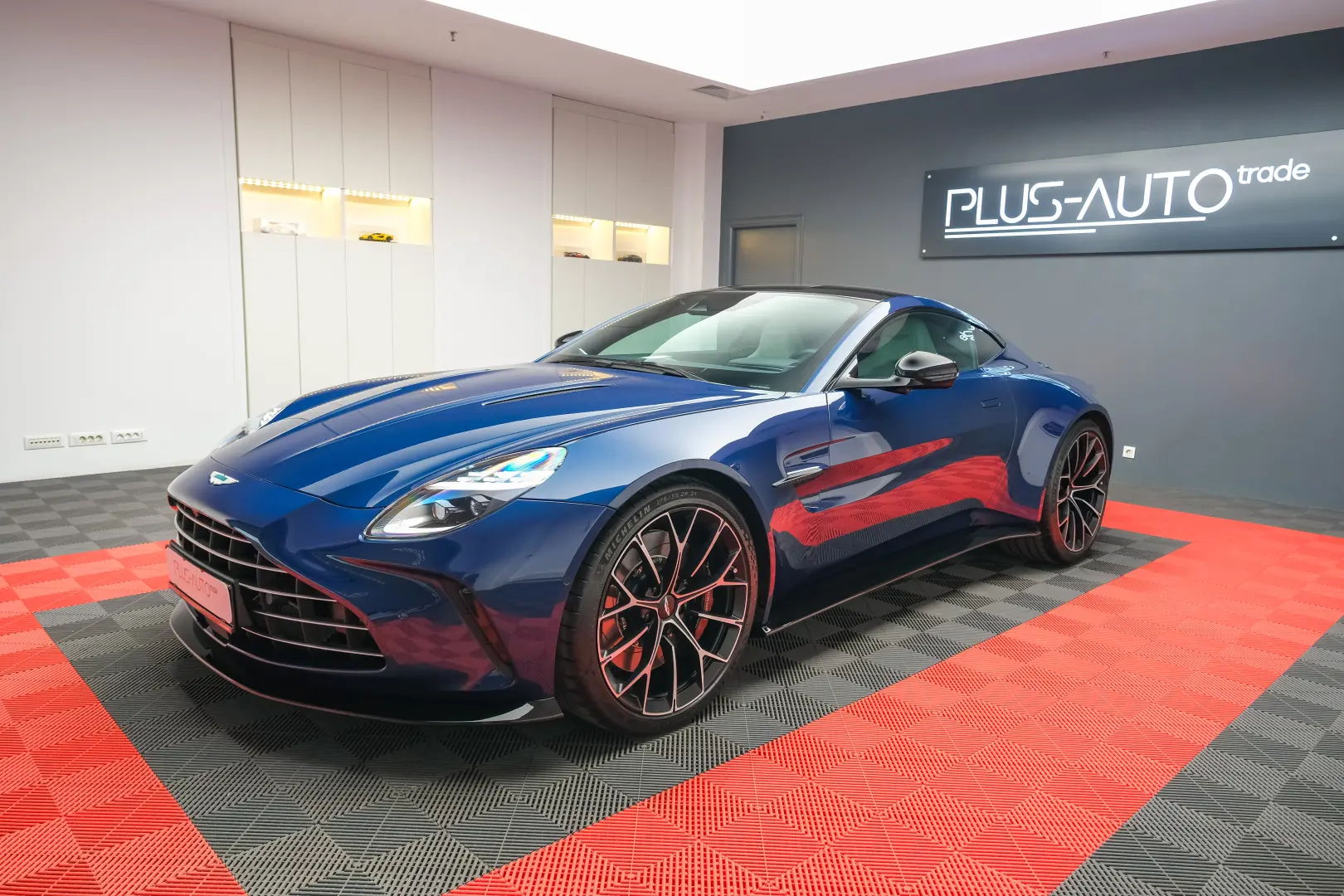 Aston Martin Vantage  Seychelles Blue