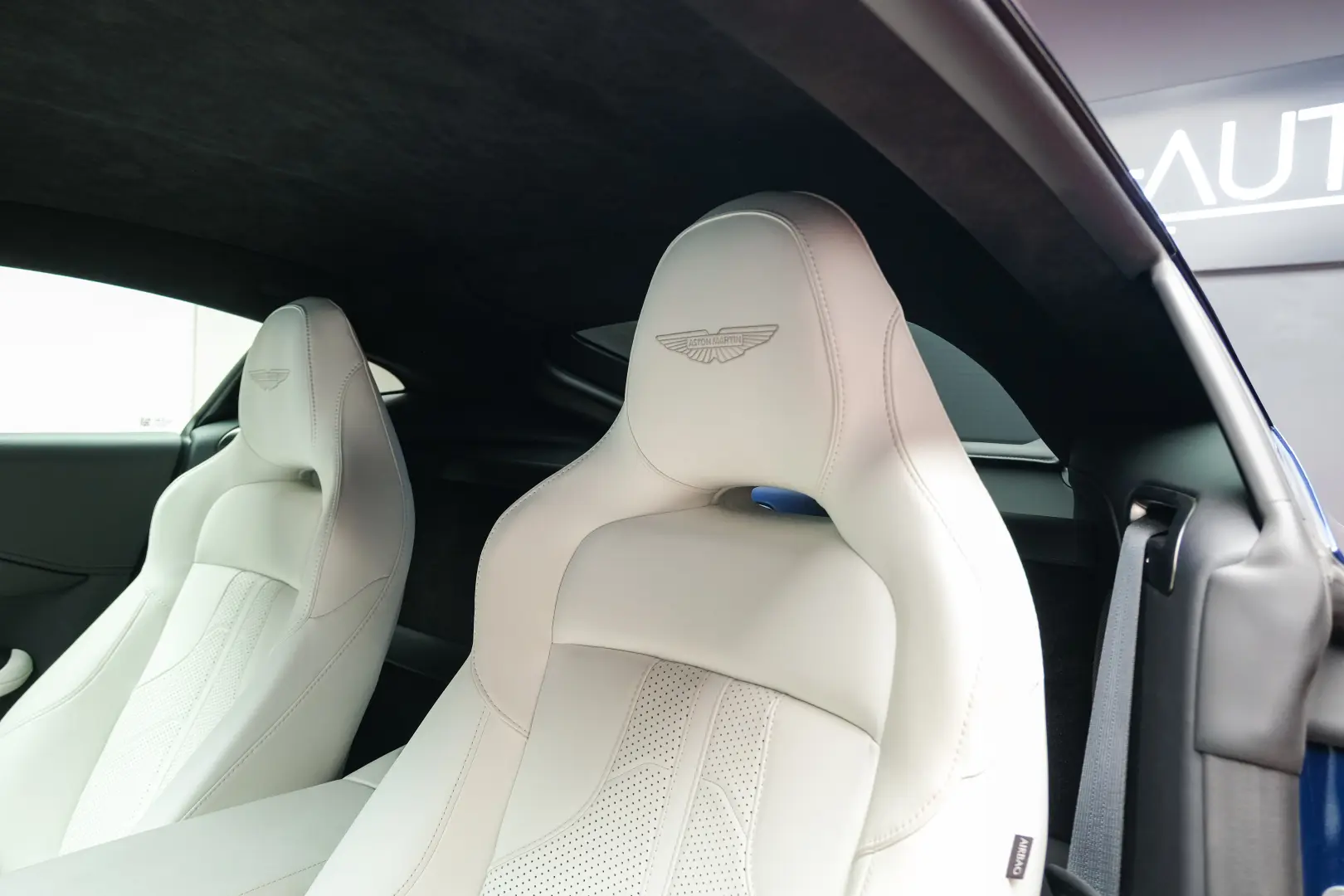 Aston Martin Vantage  Seychelles Blue