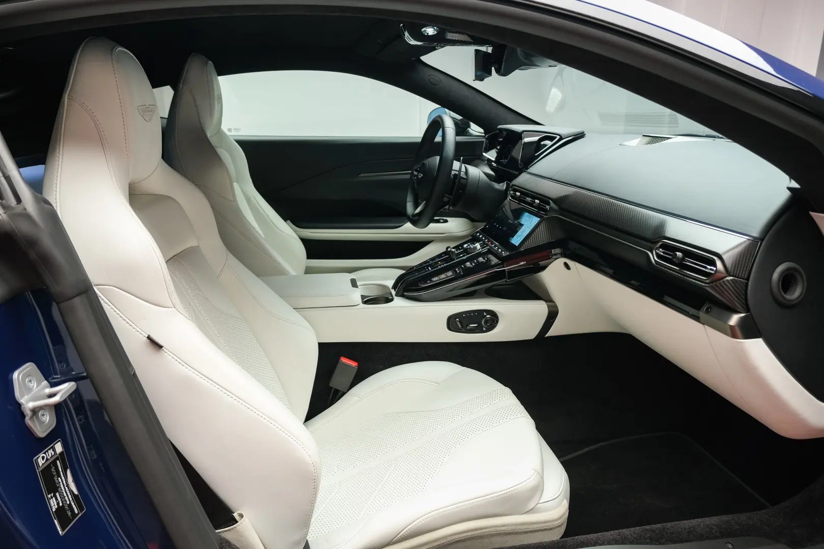 Aston Martin Vantage  Seychelles Blue