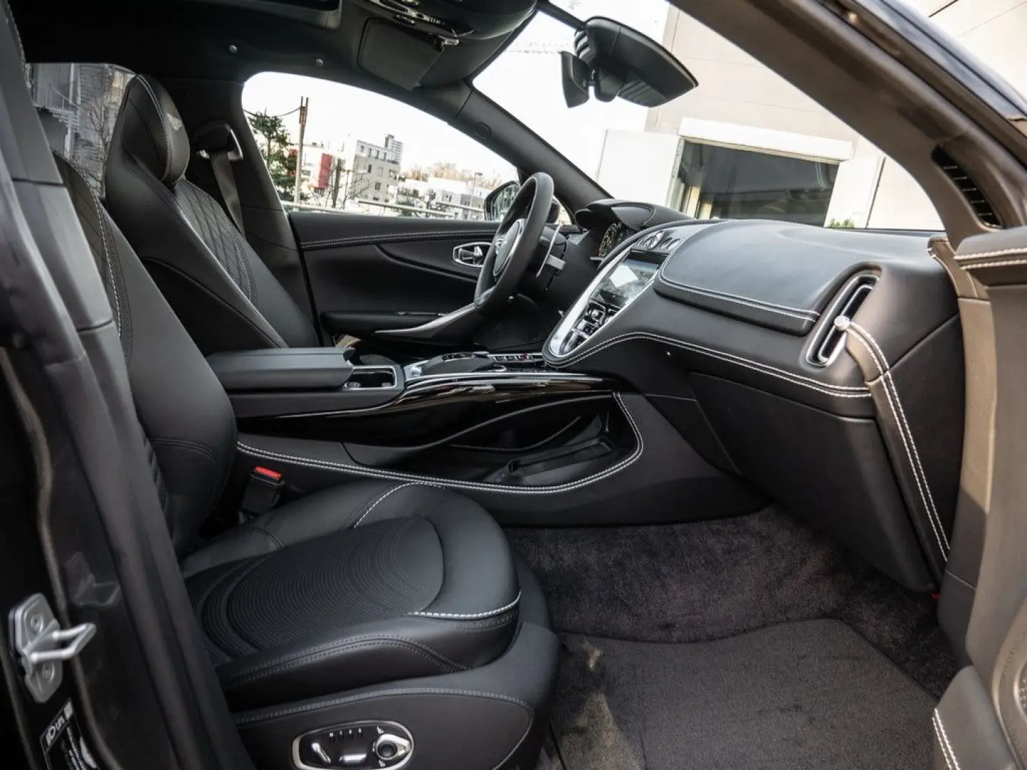 DBX Xenon Grey Onyx Black AHK