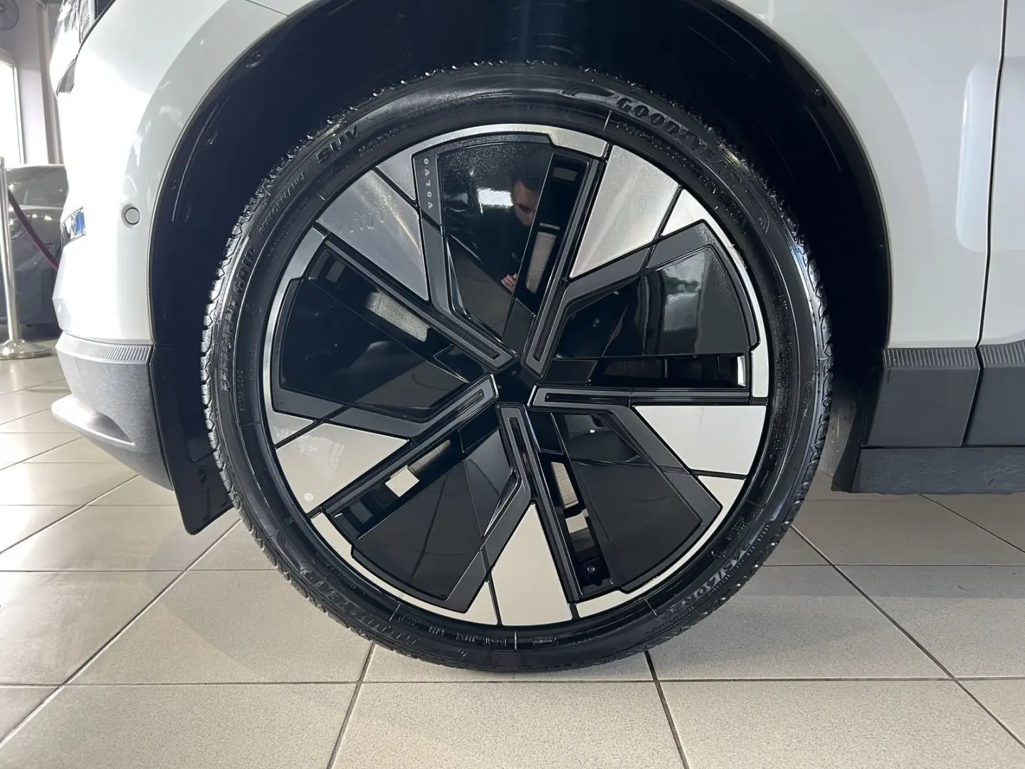 EX30 Ultra AWD Performance ACC BLIS 360  20Zoll