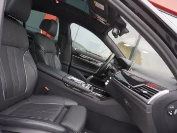 730 d xDrive 21Zoll LAser HUD Standheizung H&K