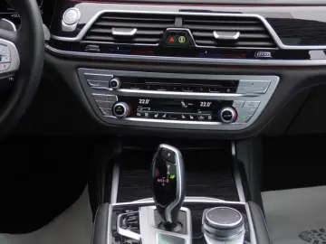 730 d xDrive 21Zoll LAser HUD Standheizung H&K