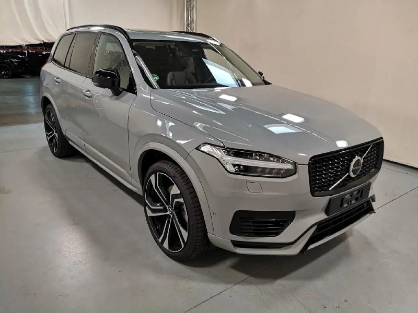 XC90 T8 Ultra DarkPlug-In Hybrid AWD Luftfwk B&W