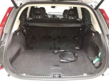 XC90 T8 Ultra DarkPlug-In Hybrid AWD Luftfwk B&W