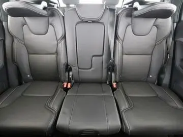 XC90 T8 Ultra DarkPlug-In Hybrid AWD Luftfwk B&W