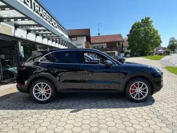 Cayenne S SURROUNDVIEW 20LM PANO KOMFORT