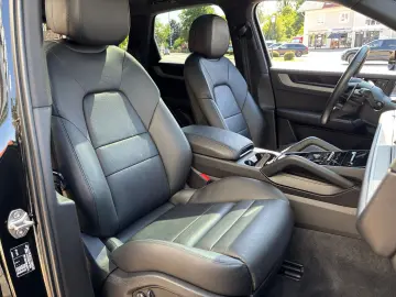 Cayenne S SURROUNDVIEW 20LM PANO KOMFORT