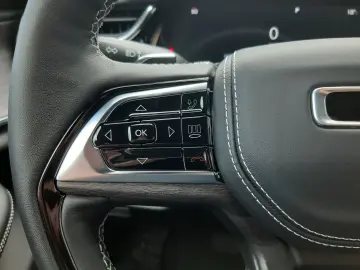 Grand Cherokee 3.6 Overland LPG Massagesitze