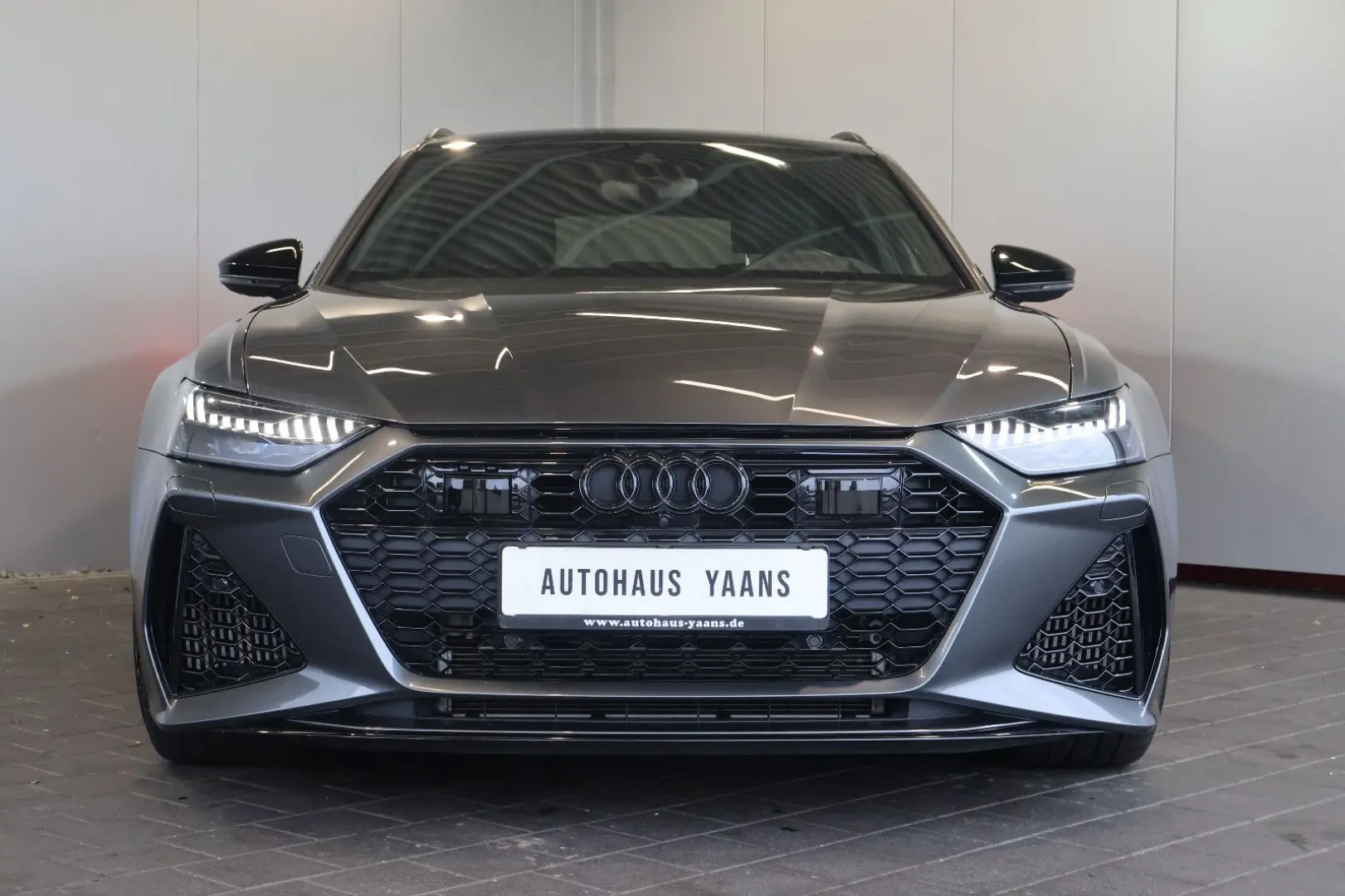 RS6 4.0 TFSI quattro B&O HUD 360  SOFT PANO 22