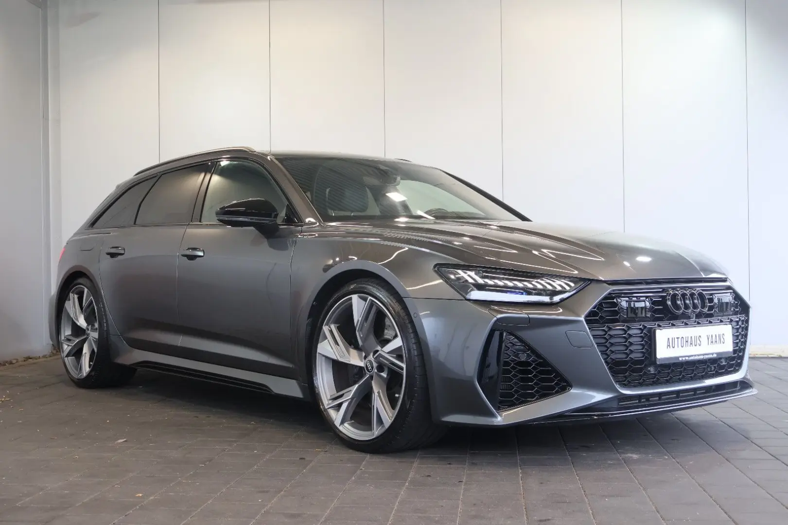 RS6 4.0 TFSI quattro B&O HUD 360  SOFT PANO 22