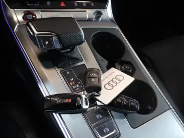 RS6 4.0 TFSI quattro B&O HUD 360  SOFT PANO 22