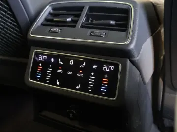 RS6 4.0 TFSI quattro B&O HUD 360  SOFT PANO 22