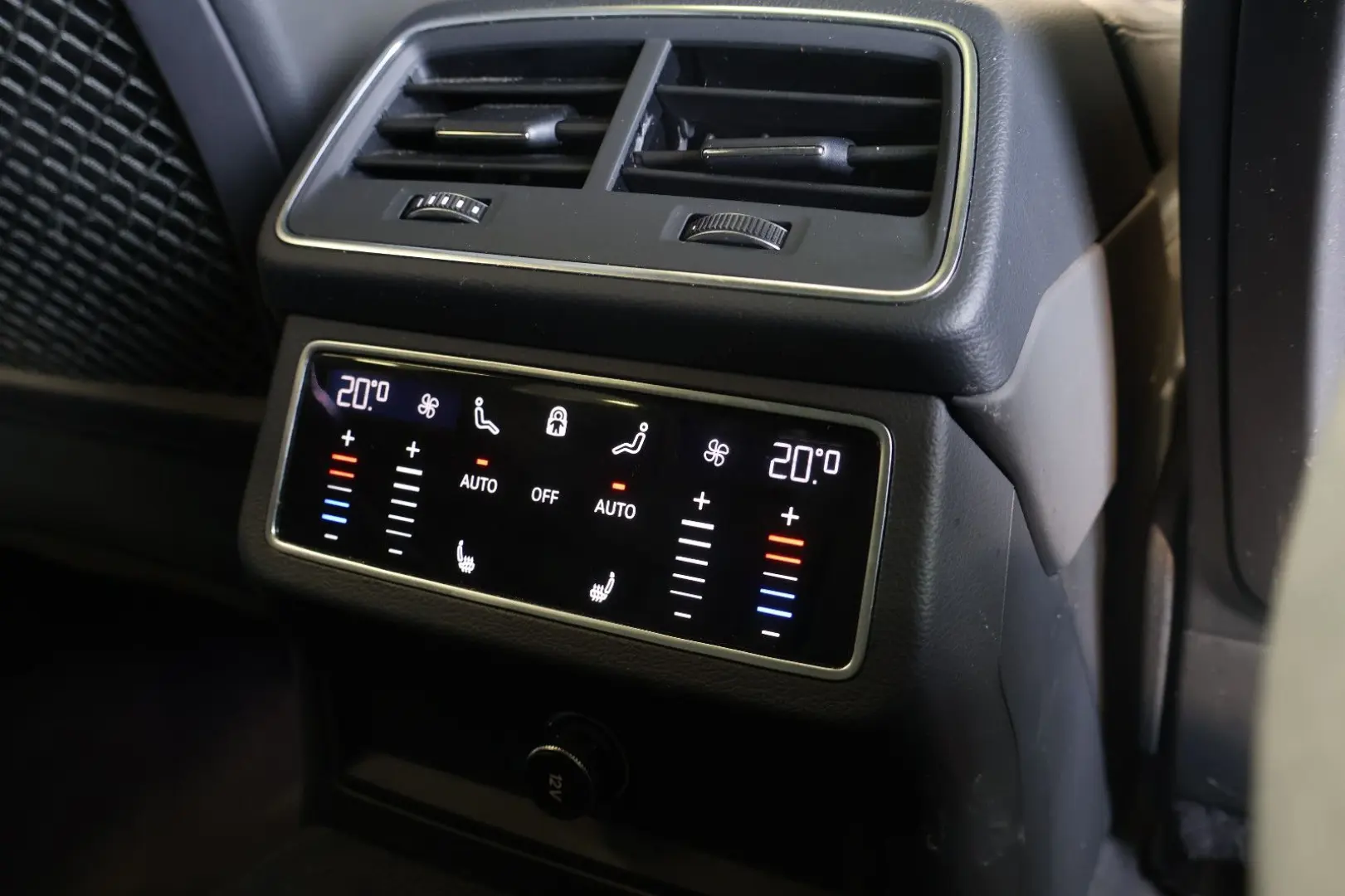 RS6 4.0 TFSI quattro B&O HUD 360  SOFT PANO 22