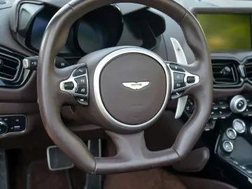 V8 Vantage Roadster