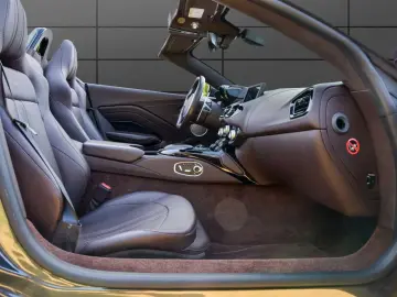 V8 Vantage Roadster