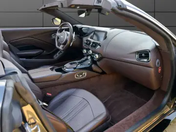 V8 Vantage Roadster