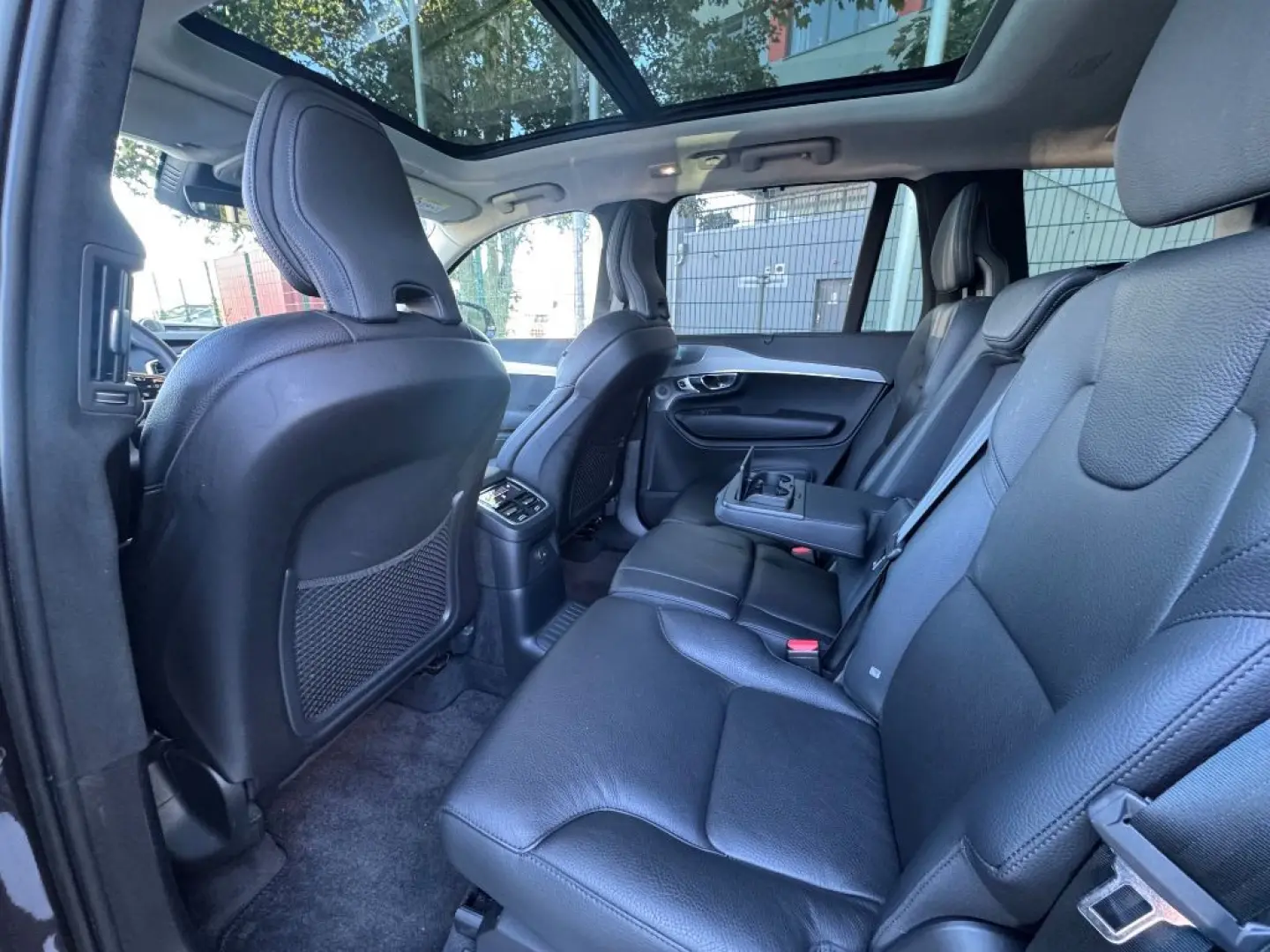 XC90 T8 AWD Ultimate Dark Luft Bowers 360