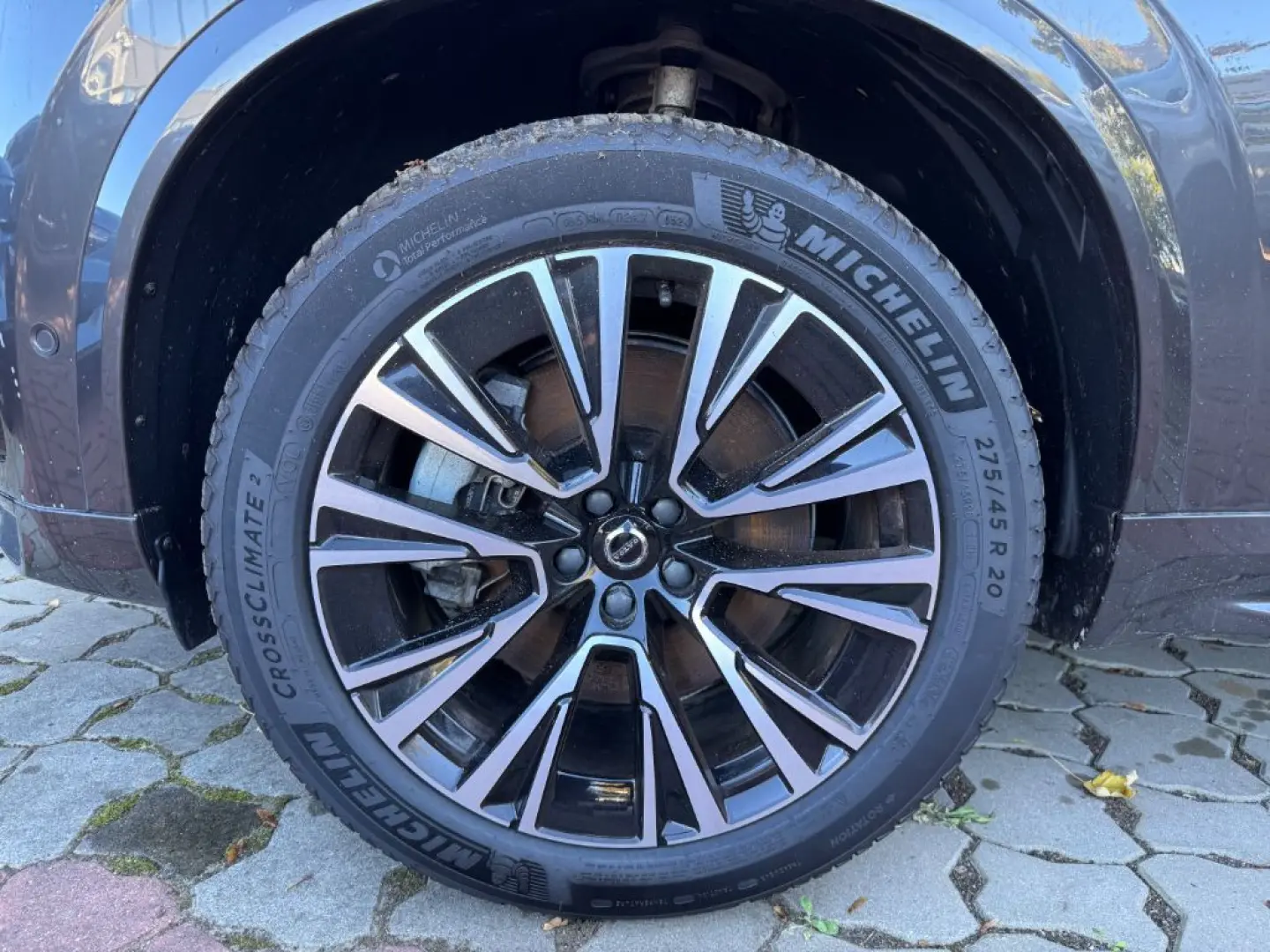 XC90 T8 AWD Ultimate Dark Luft Bowers 360