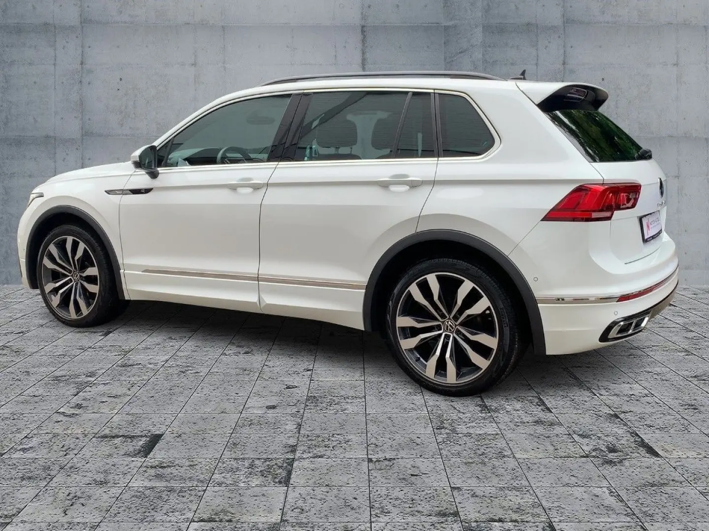 Tiguan 2.0 TDI DSG 4M R-Line MATRIX NAV 20  LEDE