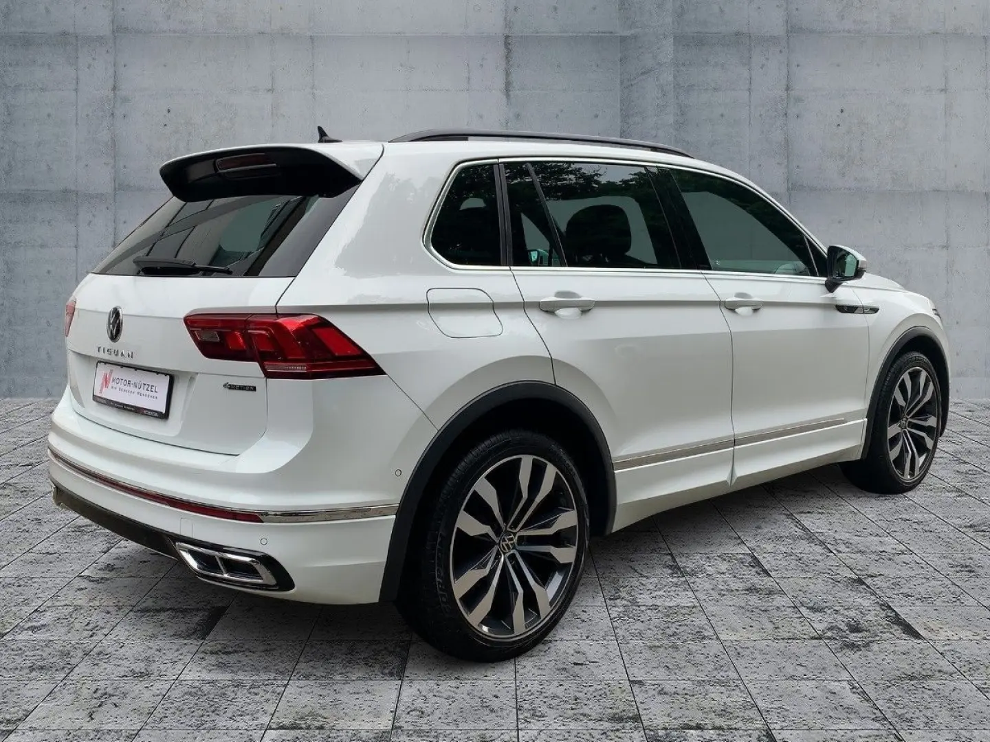 Tiguan 2.0 TDI DSG 4M R-Line MATRIX NAV 20  LEDE